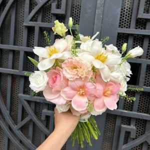 hoa cưới cầm tay