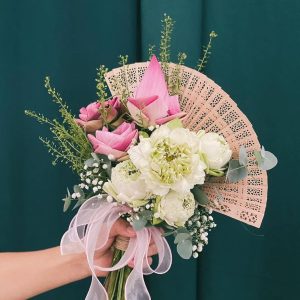 hoa cưới cầm tay