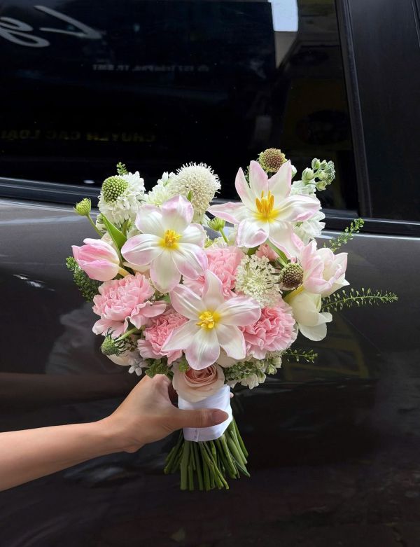 hoa cưới cầm tay