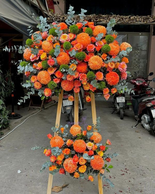 Kệ hoa chúc mừng