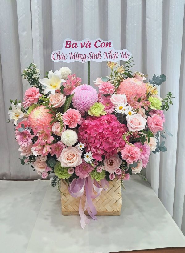 Giỏ hoa chúc mừng