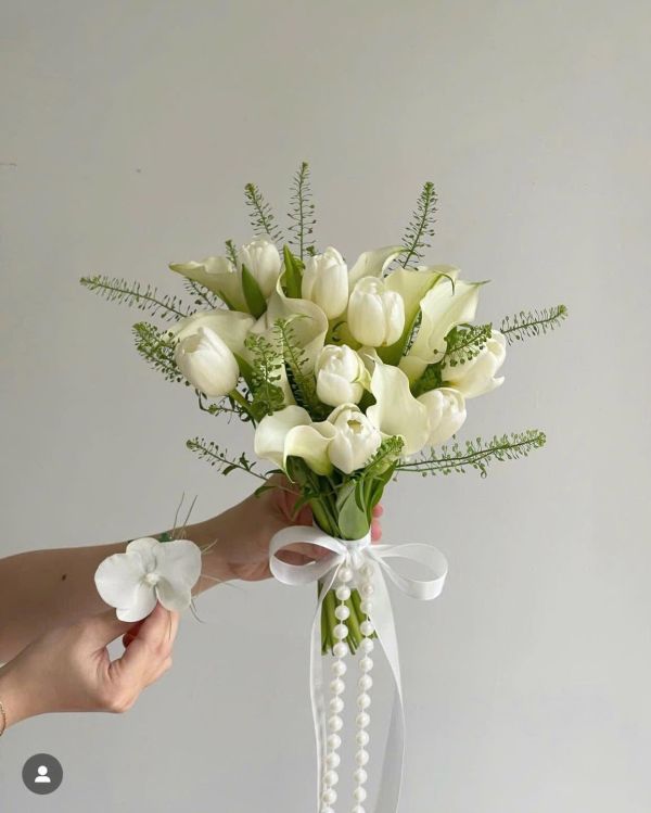 Hoa cưới cầm tay
