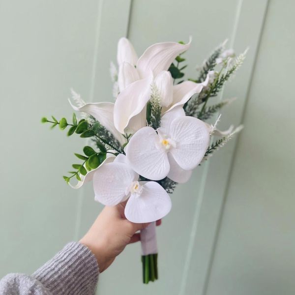 Hoa cưới cầm tay